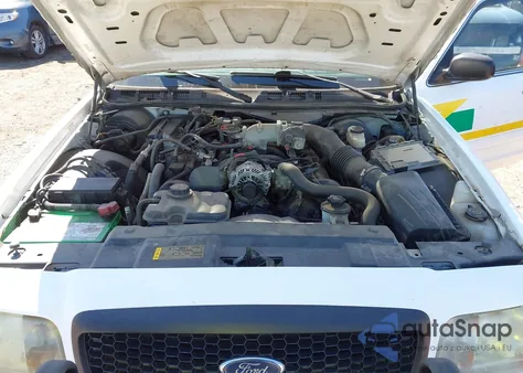 2011 Ford Crown Victoria Police Interceptor from USA, damaged, VIN 2FABP7BV4BX111120